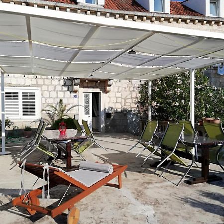 Apartmani Stones Sutivan I מראה חיצוני תמונה